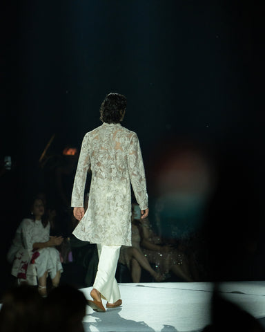 Derek Kurta set