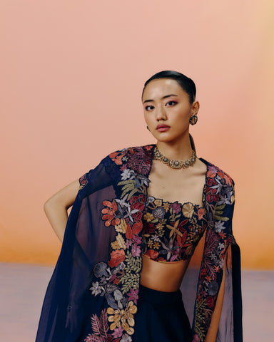 Avi cape set