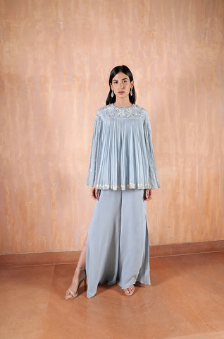 Pleated Yoke-top Paired With Slit Pants